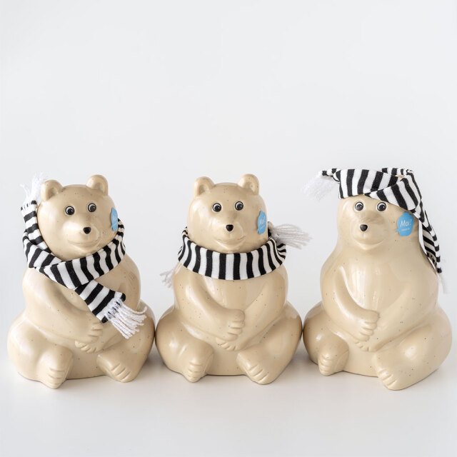 【2026年限定】しろくま貯金箱｜ブラックボーダーマフラー付き Polar Bear Money Box
