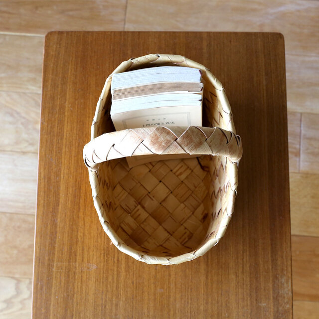 フィンランドの白樺かご/ハンドル付きバスケット/04サイズ COMFOTA