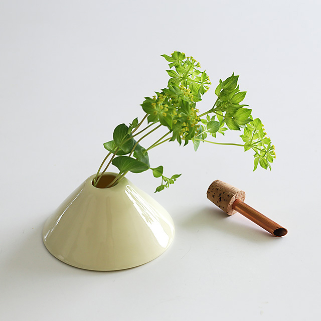 IKEA スンドベリ コラボ キノコ バナナ 花瓶 スウェーデン 個性的 一輪