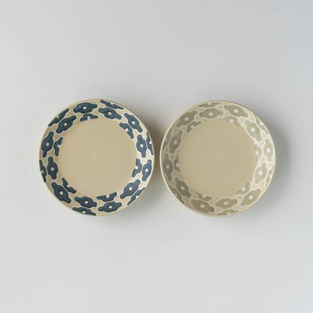 すこし屋｜プレート17cm フラワー COMFOTA 北欧雑貨店