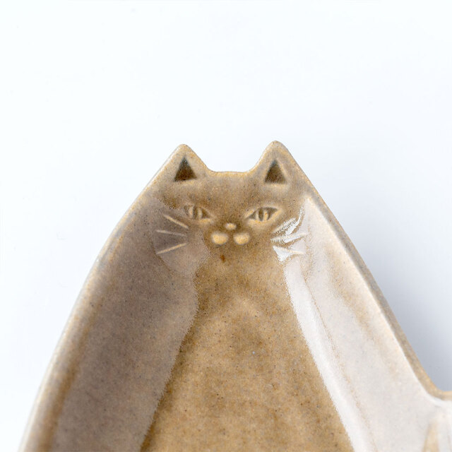 よしざわ窯/おすわり猫の楕円皿 小