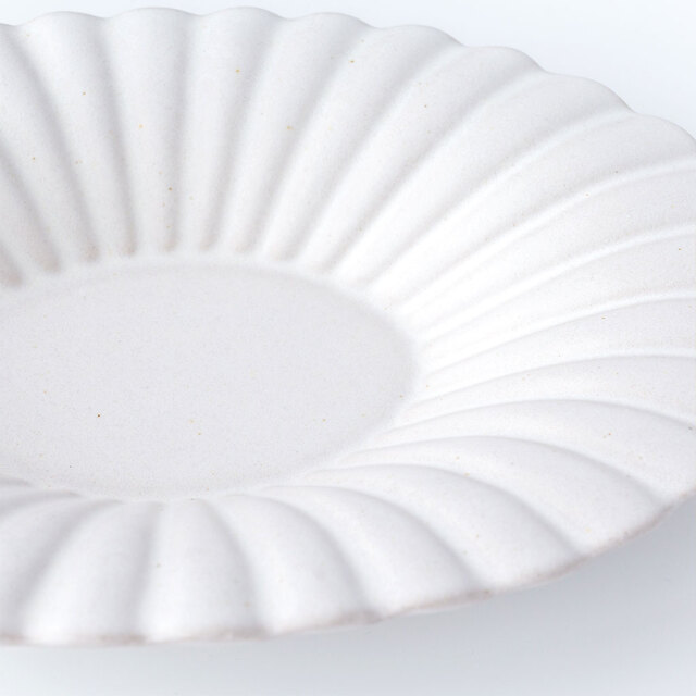 よしざわ窯｜ホワイト 輪花楕円皿 COMFOTA 北欧雑貨店