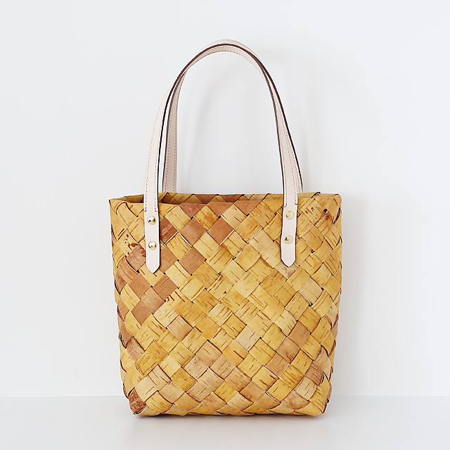 白樺かご 黒ハンドルのトートバッグ （バッグ | 日用生活雑貨 小春商店） 