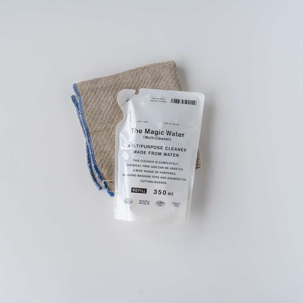 THE｜「高い除菌力を持った」The Magic Water（マルチクリーナー）詰め替え用 350ml