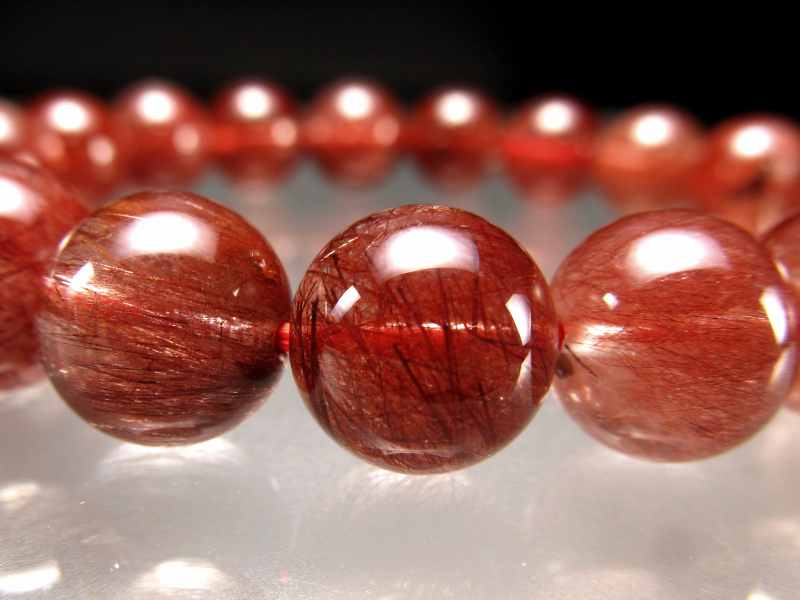 濃厚 4A レッドルチルクォーツ ブレスレット 10mm-10.5mm×19珠 透明赤針 たっぷり繊細ルチル 信頼関係を築く石 パワーストーン ブラジル産