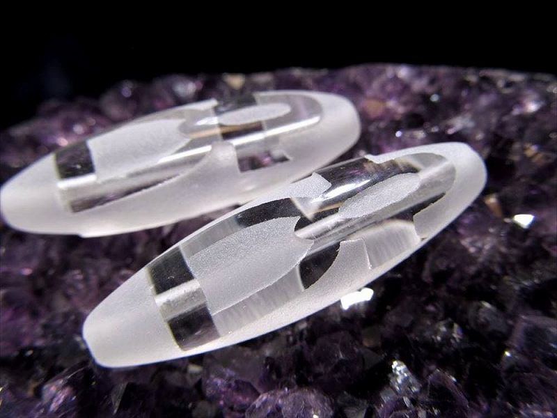 水晶天珠 財神天珠(ざいじんてんじゅ) 最大長さ約37mm前後 1個売り 財運招来・福運招来・蓄財富貴 クリスタル製