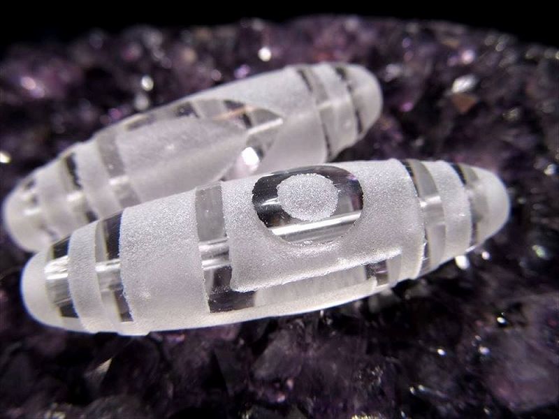 水晶天珠 一眼山形天珠 いちがんやまがたてんじゅ 最大長さ約37mm前後 1個売り 大願成就・福運招来・家運隆盛・運気上昇 クリスタル製 パワーストーン 天然石