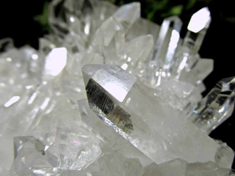 23:59までP2倍 虹・レコードキーパー・貫入・レムリアンリッジてんこ盛り アメリカ・アーカンソー州産 透明 水晶クラスター ギャランティーカード付き