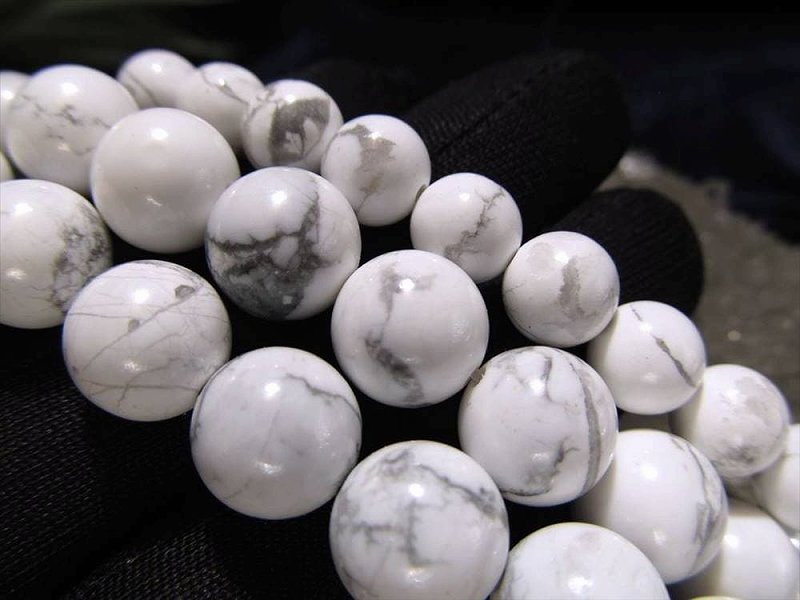 激安宣言 約12mm珠 ハウライト 一連 約37-39cm 極上 天然石 ビーズ パワーストーン アメリカ産 geki rn-s パワーストーン 天然石