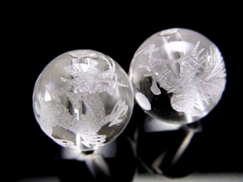 1珠売り 素彫り 天然水晶四神彫り 10mm 水晶青龍&朱雀素彫りビーズ 手彫りの傑作 高品質天然水晶使用 ブラジル産