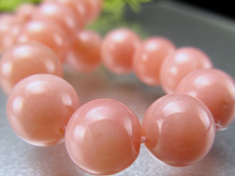 優しいピンク色 ピンクオパール ブレスレット 9mm-9.5mm×21珠 愛と神秘の石 キューピッドストーン 愛と神秘の石 一点もの オーストラリア産