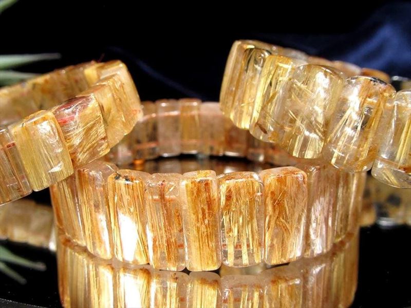 極太タイチン針入り 3A+ ゴールドルチルクォーツ バングル ブレスレット 幅約幅6-9mm前後 ギラギラ感満載 迫力のバングルタイプ ブラジル産 パワーストーン