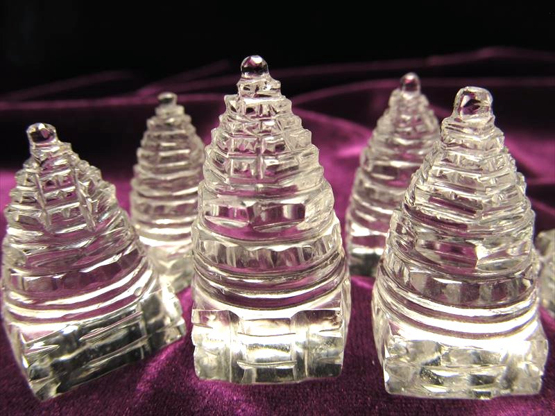 5A Lサイズ ヒマラヤ水晶シュリヤントラ 心身の調整・癒しの御守り 縦約35-40mm インド産 ok-