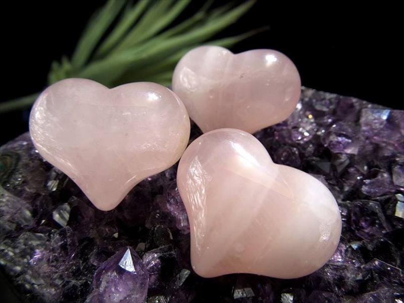 ローズクォーツ ハート彫り タンブル 横25mm×縦21mm ぷっくりかわいいハート型 ブラジル産 tn-p パワーストーン 天然石