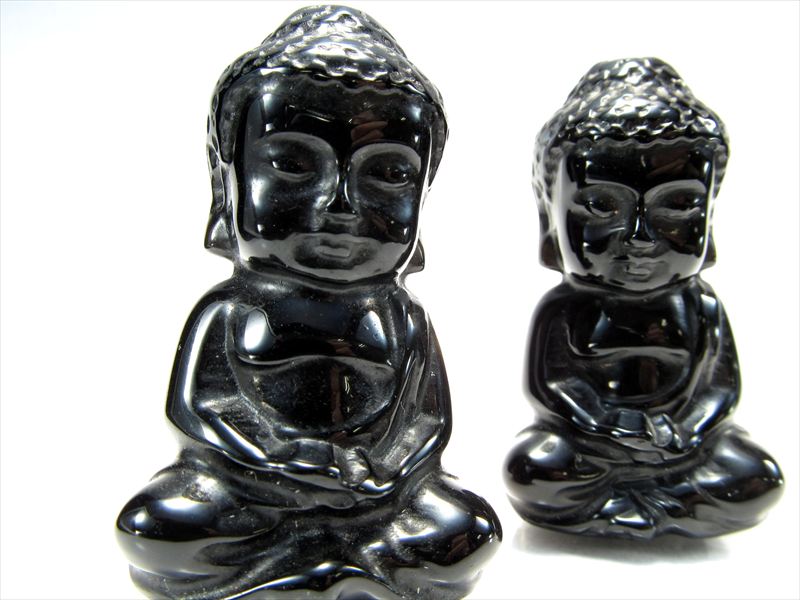 ツヤあり 坐像（ざぞう）阿弥陀如来像 置物 1個売り 高さ50mm前後 重さ30g-35g前後 穏やかな表情 ミニ大仏 オブシディアン彫刻