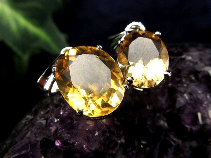 特別大特価 5A シトリン ペンダントトップ オーバル型 石サイズ縦約10mm×横約8mm 超透明宝石質 ハイクオリティをお手頃価格で 富をもたらす・商売繁盛の石