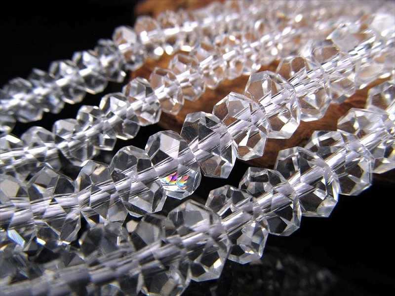 激安宣言 キラキラカット 約4mm-4.5mm 厚み 約2mm 天然水晶ボタンカット クリスタル 一連 約37-39cm ロンデル ブラジル産 geki rn-s パワーストーン 天然石