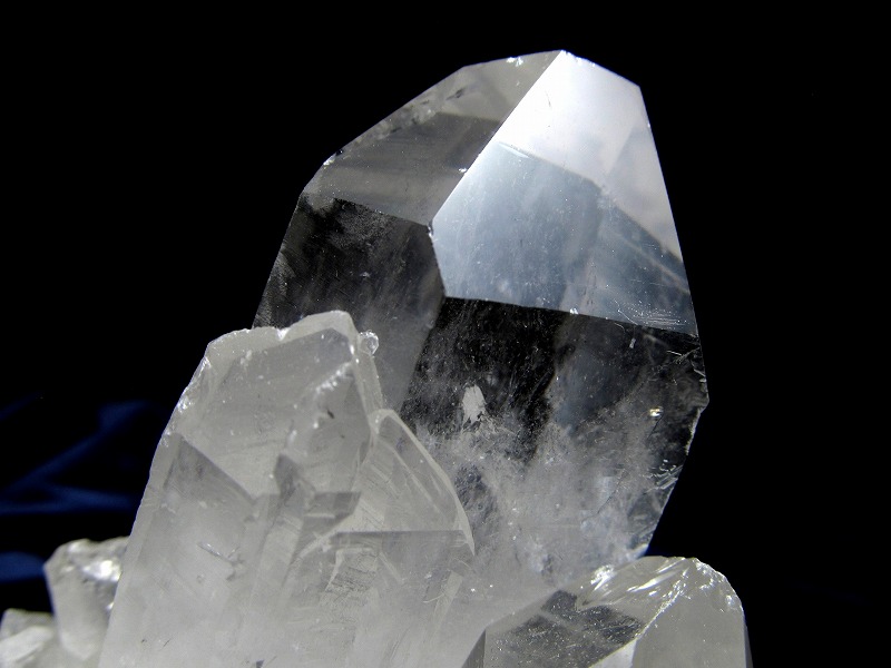 4A ブラジル産 水晶 クラスター 496グラム 超人気透明 浄化 原石 激安大放出 1点もの ブラジル産 sai