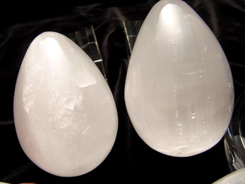 美品 Sサイズ キャッツアイ セレナイト エッグ 縦約60mm-65mm前後 癒しの石 透石膏 ma- パワーストーン 天然石