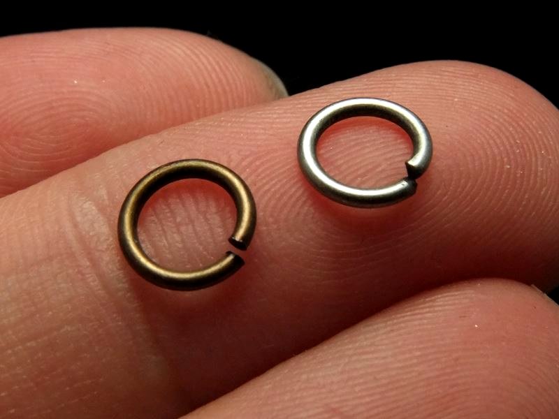 アンティークカラー パーツ 丸カン 大きめ約7mm 4グラム(約50個前後入り) いろいろ使えるチャームシリーズ pa-s