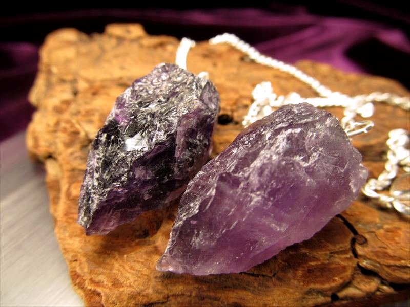 アメジスト 紫水晶 ラフカットペンデュラム 縦約25mm-30mm 1個売り ナチュラル感抜群 ロッククリスタル 濃厚 ブラジル産 pd- パワーストーン 天然石