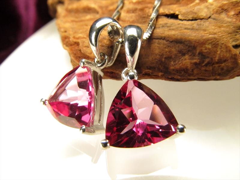 極上 宝石質 超透明 ピンクカラー トリリアントカットタイプ ピンクトパーズ ペンダントトップ SILVER925 縦約8mm前後 pe- パワーストーン 天然石