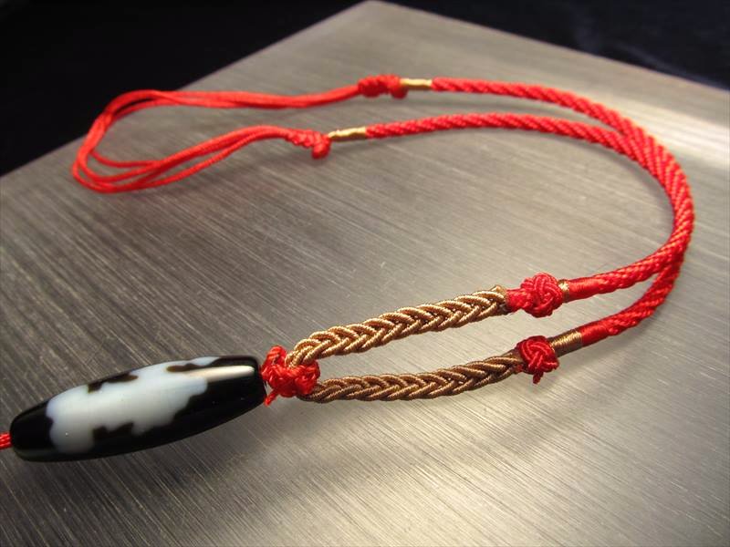 天珠 デザイン組み紐ネックレス 首周りサイズ50cm-65cm サイズ調節付き 鮮やかな赤い紐タイプ タイプC pa- パワーストーン 天然石