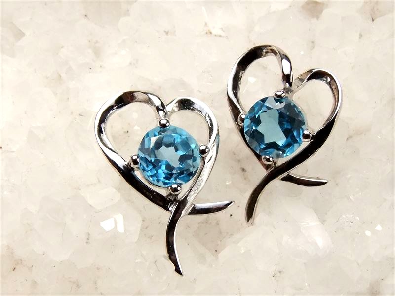 激安宣言 ハート型モチーフ 5A スイスブルートパーズペンダントトップ ラウンドブリリアントカット型 石サイズ 縦約7mm SILVER925 pe-s