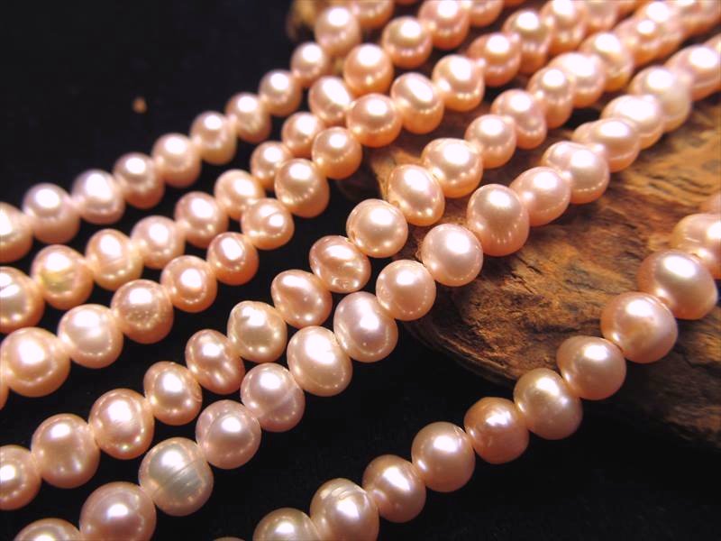 ピンクカラー AA 淡水パール セミラウンド 約3-4mm珠 一連 約38-40cm ストラップ ピアス アクセサリー作成に パワーストーン 天然石