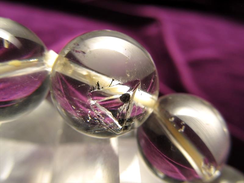 超透明 極上プレミア品 S級 全珠 水入り水晶ブレスレット 14mm×14珠 古代の水を封入した水晶 全珠たっぷり水入り ヒマラヤ産 bl- パワーストーン 天然石