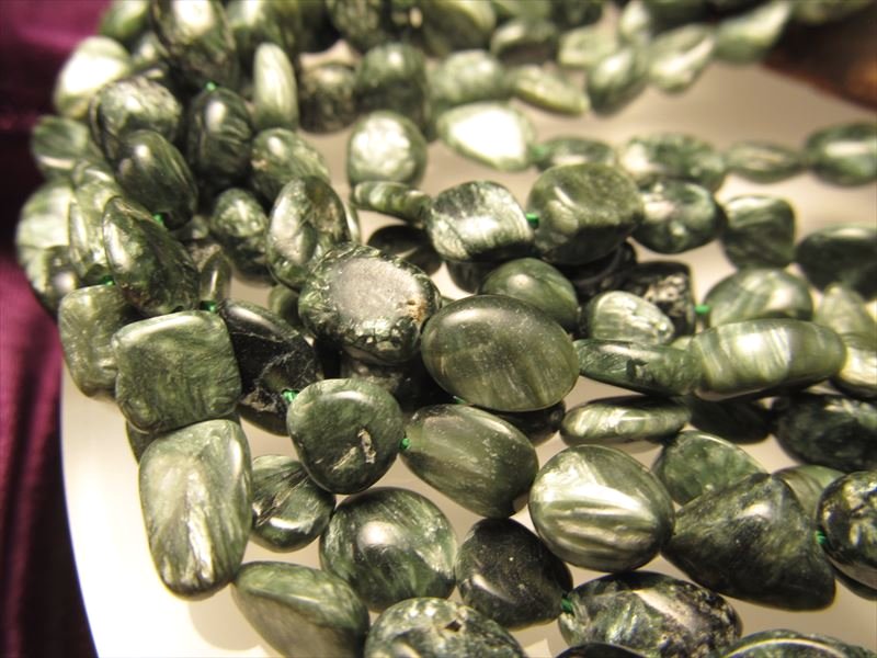 セラフィナイト タンブル 連 粒サイズ約6-8mm 一連 約38-40cm 高品質入荷 お買い得タンブル連 斜緑泥石 パワーストーン 天然石