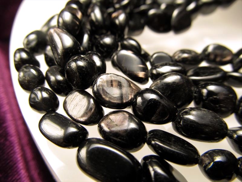 ハイパーシーン タンブル 連 粒サイズ約5-12mm 一連 約38-40cm 高品質入荷 お買い得タンブル連 紫蘇輝石 アメリカ産 パワーストーン 天然石