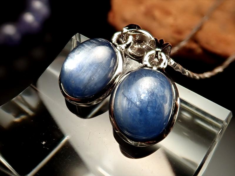 激安宣言 カイヤナイトペンダントトップ ぷっくりオーバル型 石サイズ縦約10mm×横幅約8mm 1個売り シルバーカラー ブラジル産 geki-1010B8