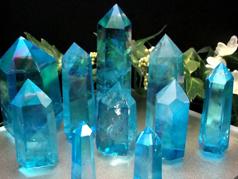 ブルーアクアオーラ 天然水晶ポイント 六角柱 120-130グラム 極上超透明 手ごろな小さめサイズ 大人気浄化アイテム 写真栄えするインテリアに ブラジル産