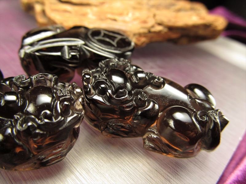 激安宣言 貔貅 ヒキュウ 透明オブシディアン 黒曜石 縦約30mm 1個売り メキシコ産 geki-obG1 パワーストーン 天然石