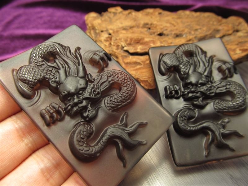 激安宣言 透明オブシディアン 黒曜石 龍彫り カービングプレート フロストタイプ 縦約61mm メキシコ産 geki-obG23 パワーストーン 天然石