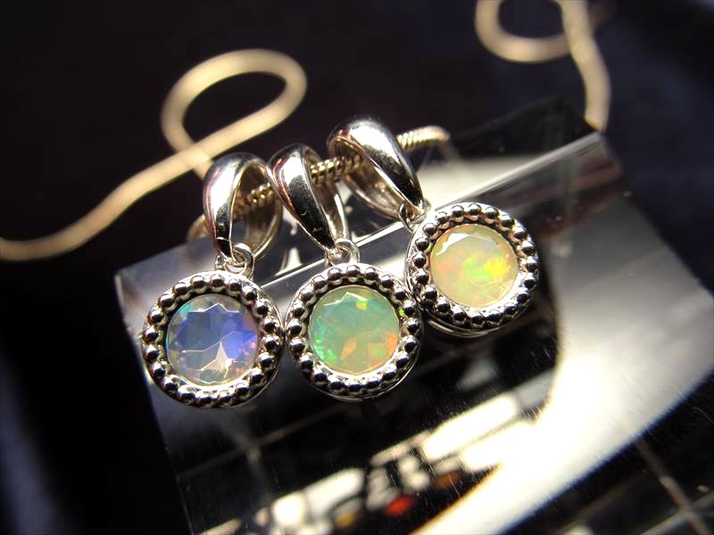 4A プレシャスオパールペンダントトップ 縦約7mm バチカン除く シルバー宝飾タイプ SILVER925 透明度抜群 メキシコ産