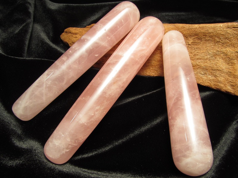 ディープローズクォーツ マッサージ棒 長さ約90mm-110mm 太さ約15-20mm ローズクォーツ マジックワンドにも マッサージストーン