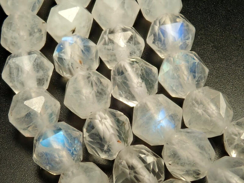 約4mm珠 ブルームーンストーンスターカット 一連 約38-40cm 透明ブルーシラー キラキラ宝石質スターカット インド産 パワーストーン 天然石