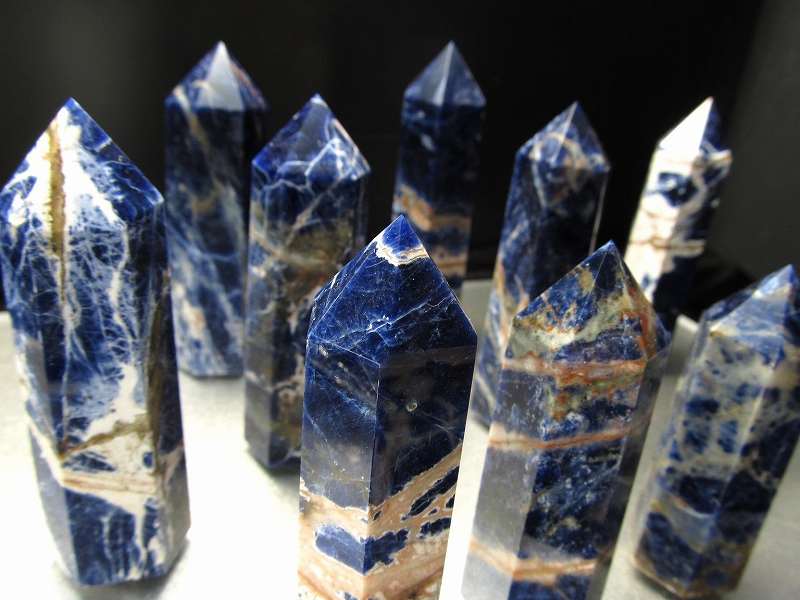 2A ソーダライト 方曹達石 六角柱ポイント 約60g-70g 白模様多め 濃紺色に独特の美しい模様 夢や目標のサポートをする石 ブラジル産 パワーストーン 天然石