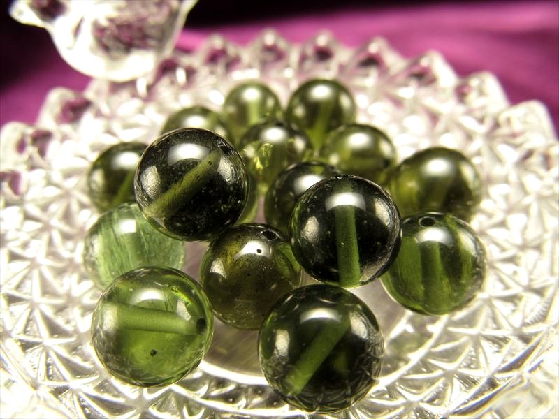 7mm-7.5mm 1珠売り 希少レア 本物 モルダバイト モルダウ石 バラ珠売り チェコ産 tu-