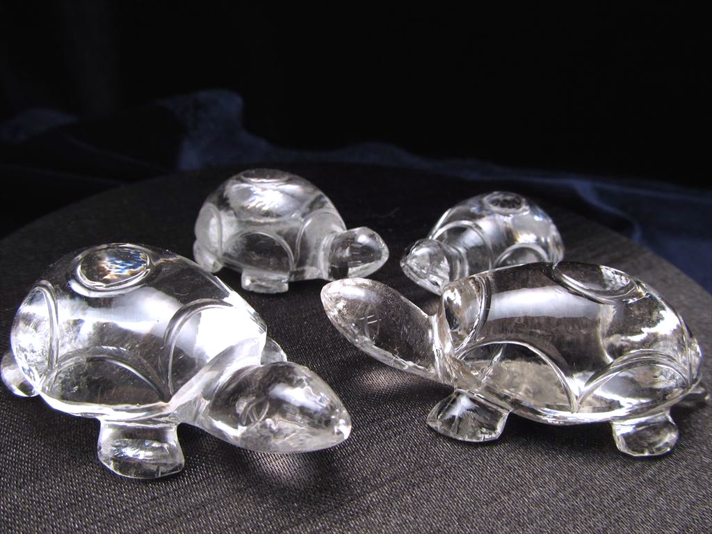5A 天然水晶 亀彫刻置物 約20g-25g 幸運の兆し&長寿の象徴 片手に収まるお手頃サイズの可愛いカメ置物 ヒマラヤ産 パワーストーン 天然石