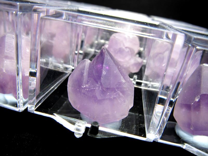 ミニチュア原石シリーズ アメジスト 原石 フロストタイプ ケース付き 愛の守護石 ポイント アメジストポイント コレクションや標本に 紫水晶 マダガスカル産