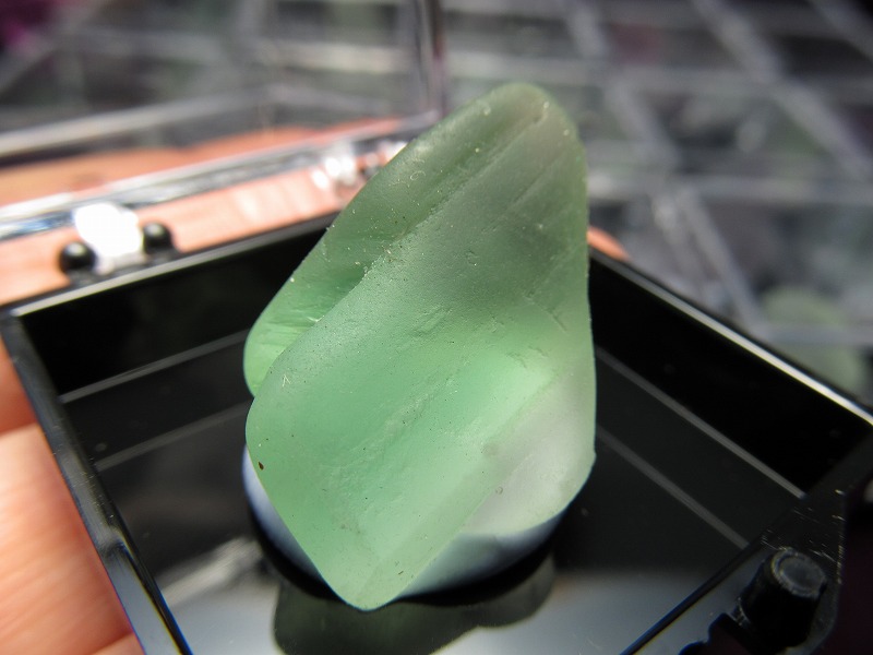 ミニチュア原石シリーズ フローライト 原石 ケース付き コレクションや標本に 受験に 未熟な部分を成長させてくれる石 蛍石 浙江省産 パワーストーン 天然石