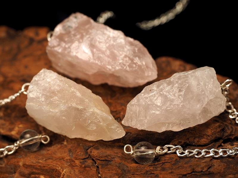 ローズクォーツ 紅水晶 ラフカットペンデュラム 縦約30mm-40mm 1個売り ナチュラル感抜群 ロッククリスタル ミルキーピンク ブラジル産 pd- パワーストーン