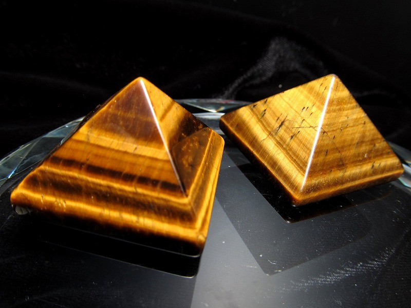 チビサイズ タイガーアイ ピラミッド 置物 高さ約20mm ピラミッドパワー 天然石 パワーストーン ok-s パワーストーン 天然石