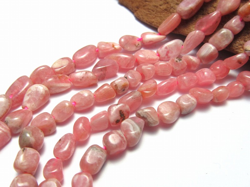 縦約5-10mm×横約4-6mm インカローズ 不定型丸タンブル型 連売り 一連 約38-40cm タンブル ロードクロサイト rn-s