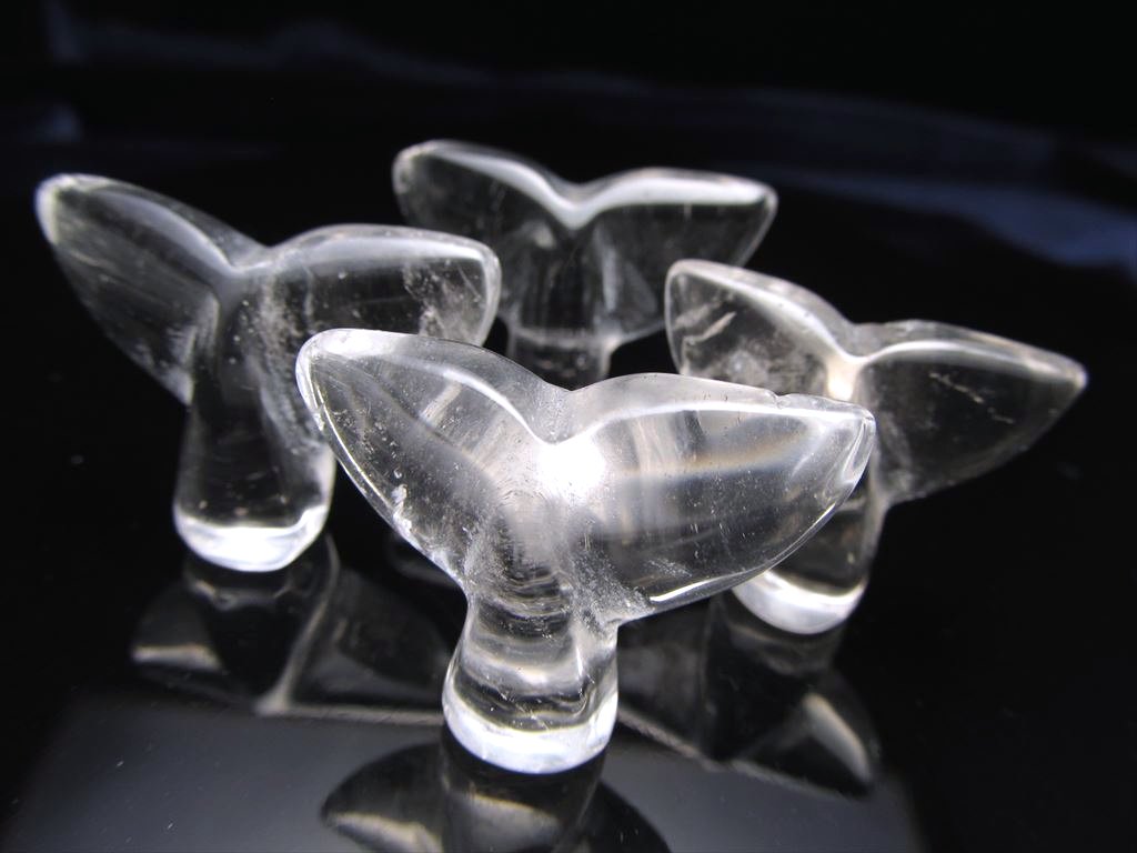 天然水晶 ホエールテール 置き物 高さ約2cm-3cm 横約2.5cm-4cm 幸運を呼び込むクジラの尻尾 ディスプレイ・インテリア ブラジル産 パワーストーン 天然石