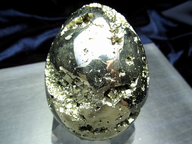 パイライト エッグ型置物 高さ65mm 重さ314g 卵型原石 タマゴ ギラギラ・シルバーゴールド 仕事運・金運アップ 1点物 黄鉄鉱 パワーストーン 天然石