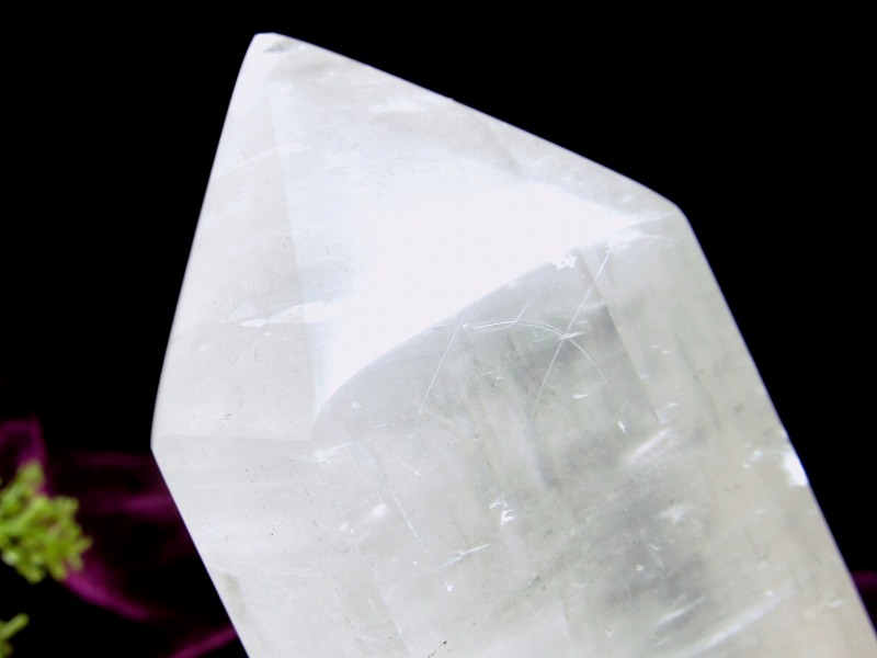 大き目サイズ ホワイトカルサイト ポイント 六角柱 高さ100mm 重さ303g エネルギーの増幅と強力な浄化の石 神秘的な美しさ 一点もの 方解石 パワーストーン